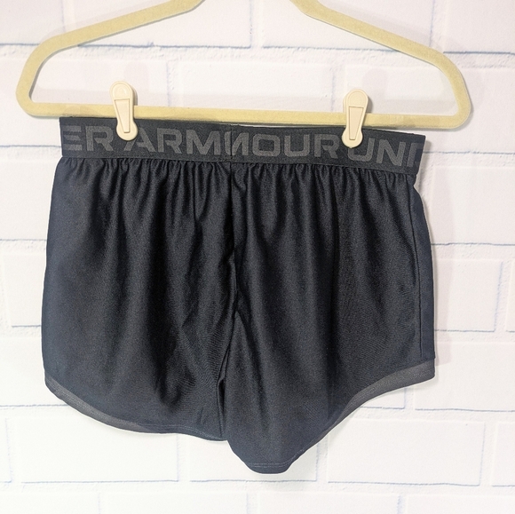 Under Armor Black Logo Waistband Running Shorts - Picture 2 of 4